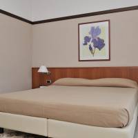 Economy Double Room with Partial Sea View