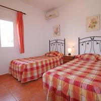 Three-Bedroom House with Private Pool 