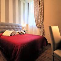 Small Double Room - Ground Floor, Garden view