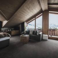 Suite with Mountain View