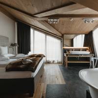 Suite with Mountain View
