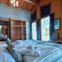 Suite with Mountain View