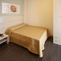 Queen Room - Disability Access