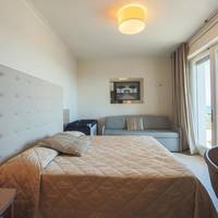Classic Triple Room with Pool View