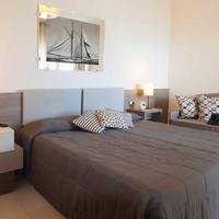 Classic Double or Twin Room with Pool View