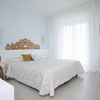Triple Room with Terrace and Sea View