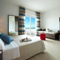 Family Room with Sea View