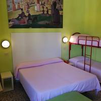 Family Room (2 Adults + 2 Children)