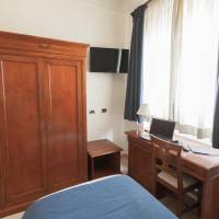 Business Single Room with French Bed