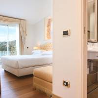 Deluxe Double Room with Balcony and Sea View