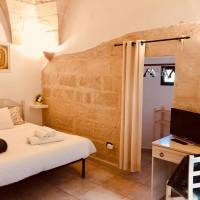 Standard Double Room with Private Bathroom