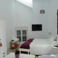 Studio (2 Adults)