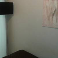 Single Room with Shared Bathroom
