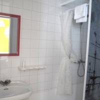 Кровать в общем номере