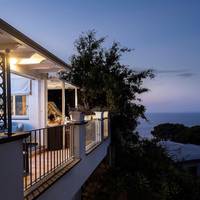 Deluxe Suite with Jacuzzi