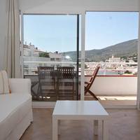 One-Bedroom Apartment (2 - 4 Adults)