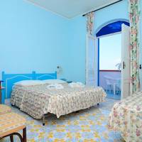Economy Triple Room