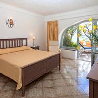 Two-Bedroom Apartment with Terrace and Sea View