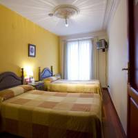 Twin Room with Shared Bathroom