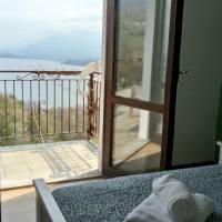 Two-Bedroom Apartment with Lake View
