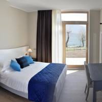 Superior Double or Twin Room with Frontal Lake View