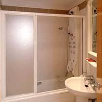 Single Room with Private Bathroom