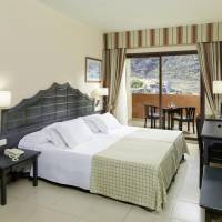 Twin Room (2 Adults)