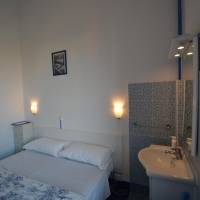 Economy Double or Twin Room with External Private Bathroom