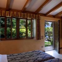 Superior Double Room with Balcony and Lake View