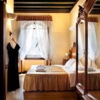 Double or Twin Room with Lake View