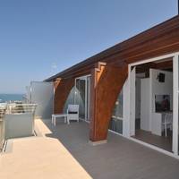 Deluxe Suite with Sea View
