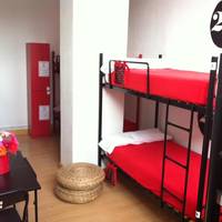 Bed in 6-Bed Mixed Dormitory Room