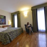 Classic Double Room with Castle View