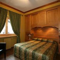 One-Bedroom Apartment with Balcony (2 Adults)