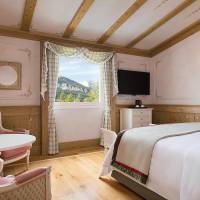 Classic Double Room with Mountain View
