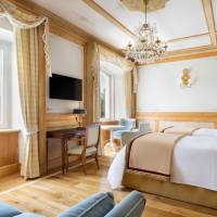 Superior Double or Twin Room with Mountain View