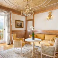 Suite with Mountain View