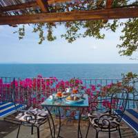 Double Room with Balcony and Sea View