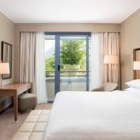 Suite with Pool View