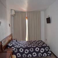 Twin Room with Balcony and Sea View