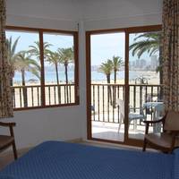 Double or Twin Room with Sea View