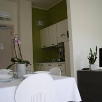 One-Bedroom Apartment with Balcony