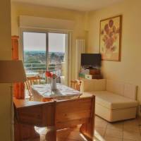 Apartment with Balcony - Separate Building