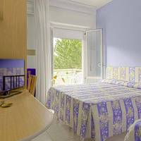 Quadruple Room with Private Bathroom