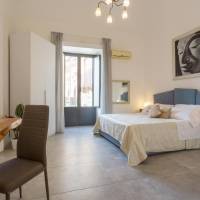Queen Suite with Spa Bath