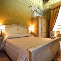 Double Room with Private External Bathroom