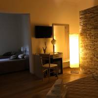 Quadruple Room with Private Bathroom