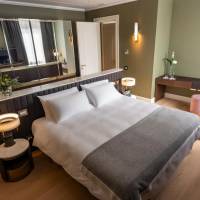Suite with Terrace and Jacuzzi