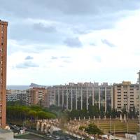 Three-Bedroom Apartment with Sea View in Floor 10