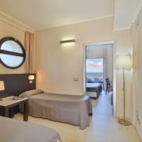 Quadruple Room with Sea View